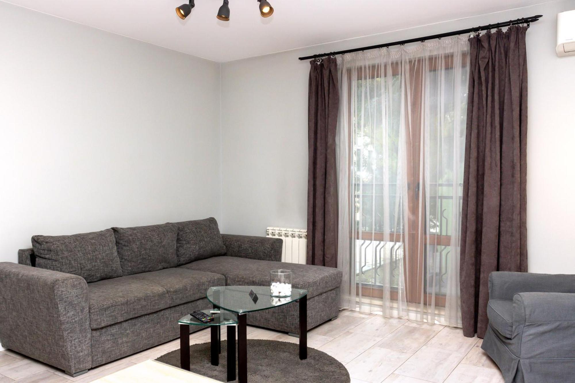Mon Ami Apart In Studentski Grad Area Sofia Luaran gambar
